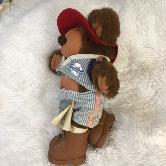 Furskins Teddy Bear Xavier Roberts Baseball Player “Hank Furskins” Vintage 1987 - Picture 3 of 15